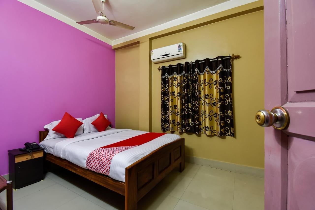 Oyo 44160 Hotel Sahana Jangipur Exterior foto