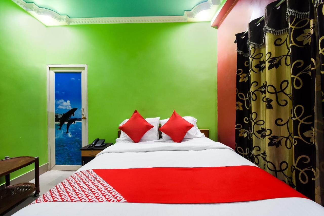 Oyo 44160 Hotel Sahana Jangipur Exterior foto