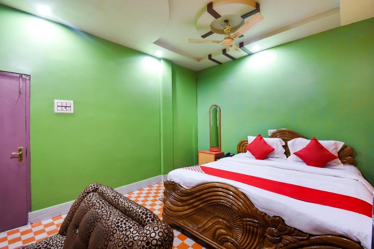 Oyo 44160 Hotel Sahana Jangipur Exterior foto